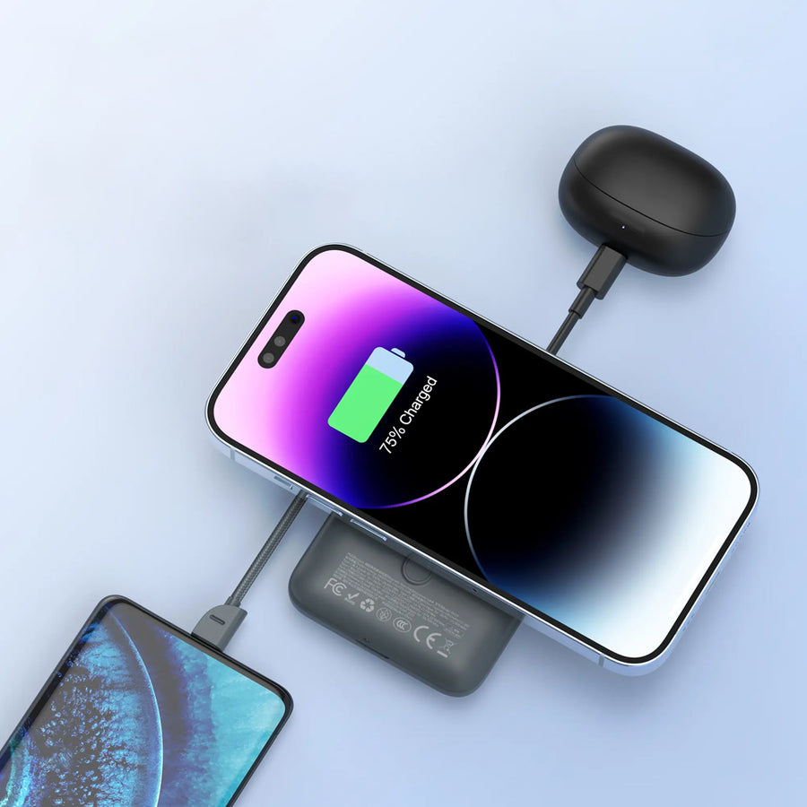 FONENG 10000mAh 22.5W Magnetic Wireless Power Bank with Built-In Cable & Stand