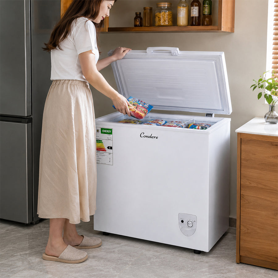 Condere 136L Compact Chest Freezer with Top-Opening Lid - White